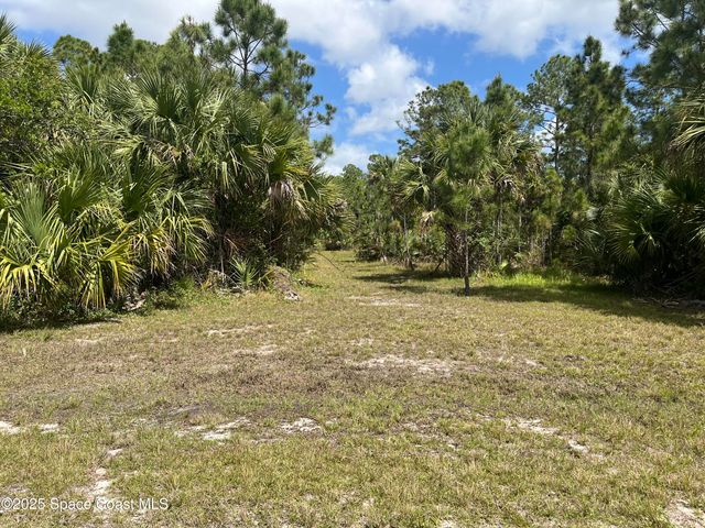 891 Hartsdale Avenue SW, Palm Bay, FL 32908