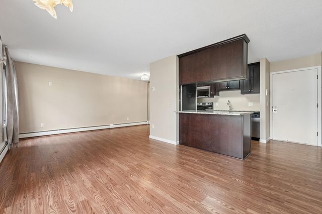 4110 Rahn Road 115, Eagan, MN 55122