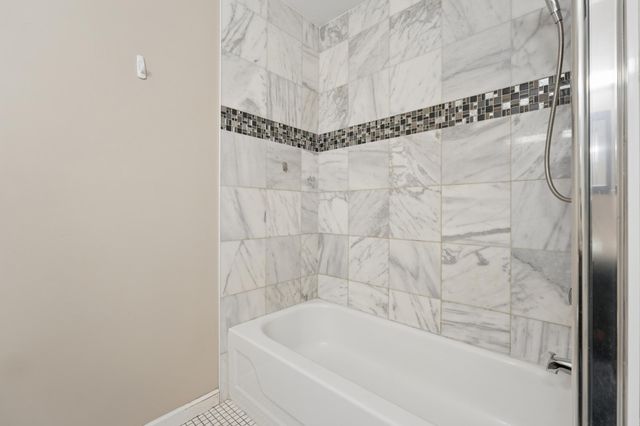 4110 Rahn Road 115, Eagan, MN 55122