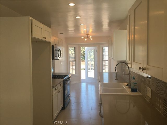 1131 Sunvue Pl, Los Angeles, CA 90012