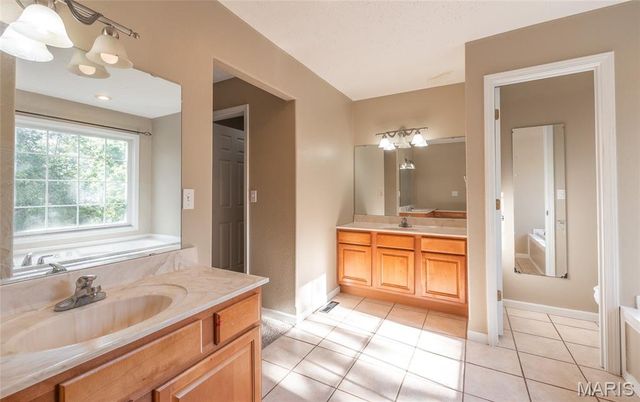 10625 Pine Needle Circle, Rolla, MO 65401