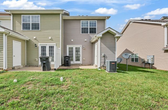 326 Sam Houston Cir, Clarksville, TN 37040