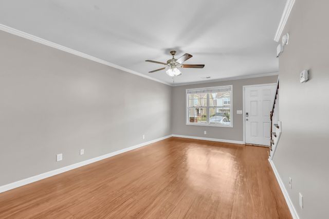 326 Sam Houston Cir, Clarksville, TN 37040
