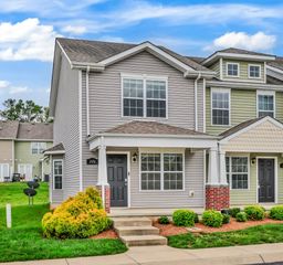 326 Sam Houston Cir, Clarksville, TN 37040