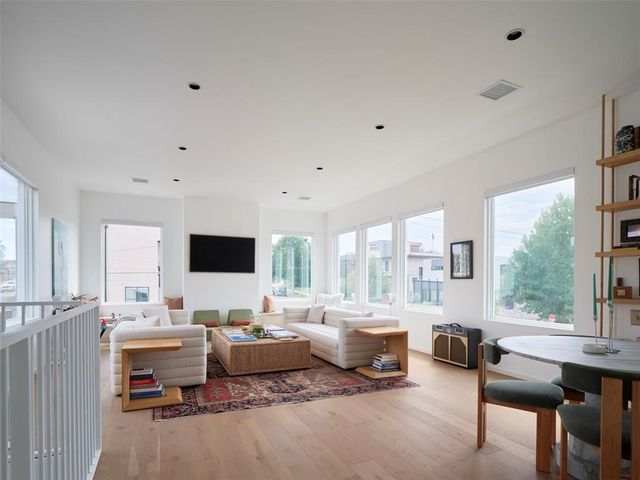 901 N Francis Avenue, Oklahoma City, OK 73106