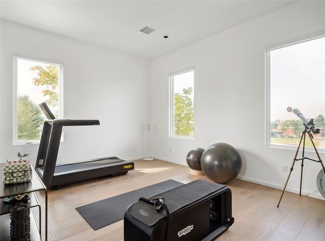 901 N Francis Avenue, Oklahoma City, OK 73106