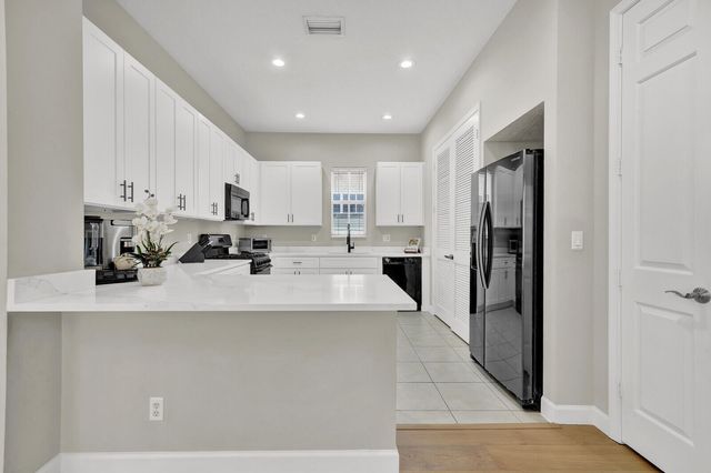 78 Stoney Drive, Palm Beach Gardens, FL 33410