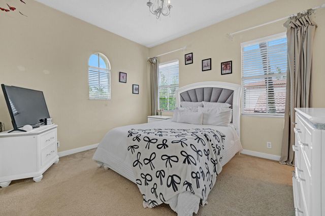 78 Stoney Drive, Palm Beach Gardens, FL 33410