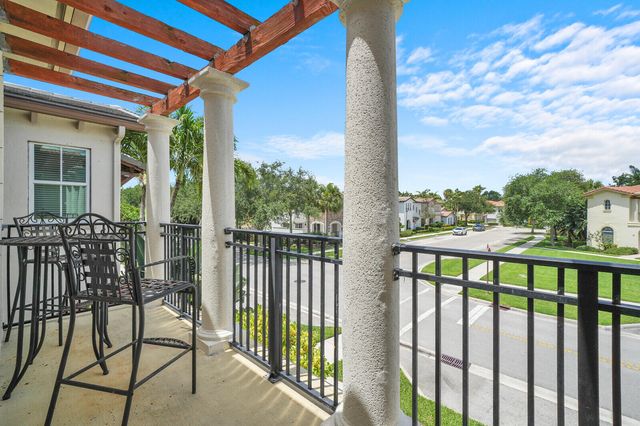 78 Stoney Drive, Palm Beach Gardens, FL 33410