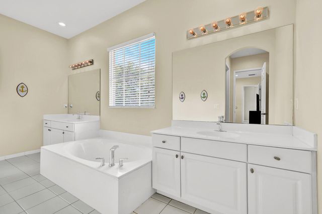 78 Stoney Drive, Palm Beach Gardens, FL 33410