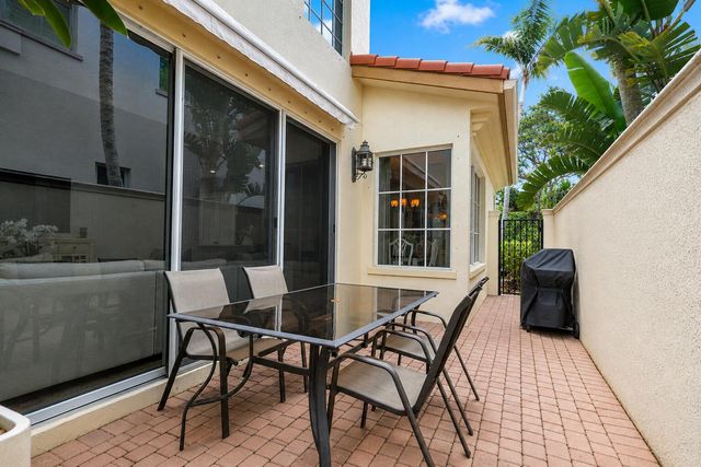 78 Stoney Drive, Palm Beach Gardens, FL 33410