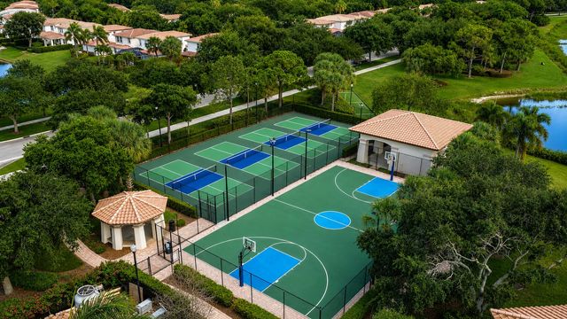 78 Stoney Drive, Palm Beach Gardens, FL 33410