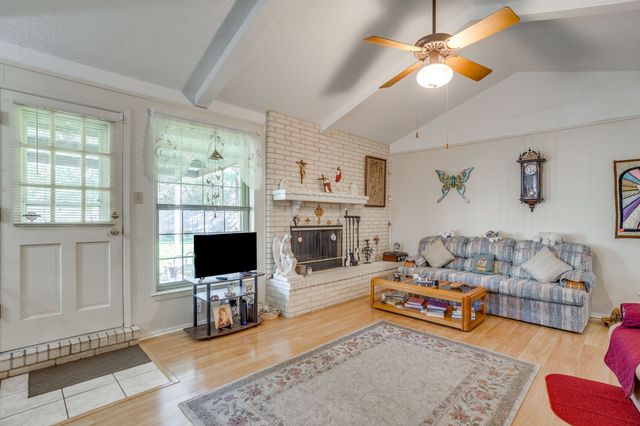 1512 Lamplighter Lane, Edgecliff Village, TX 76134