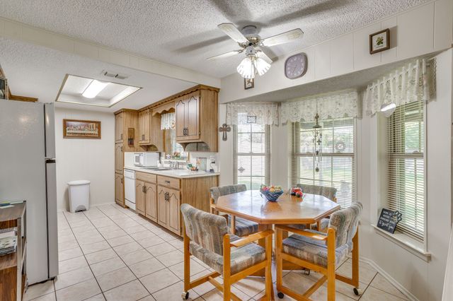 1512 Lamplighter Lane, Edgecliff Village, TX 76134