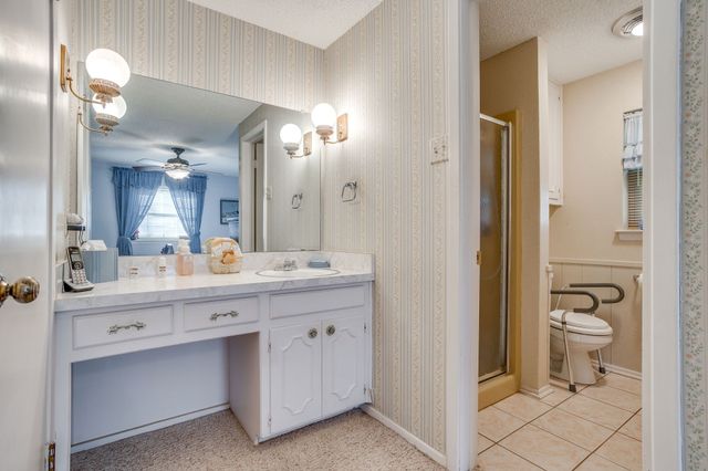 1512 Lamplighter Lane, Edgecliff Village, TX 76134