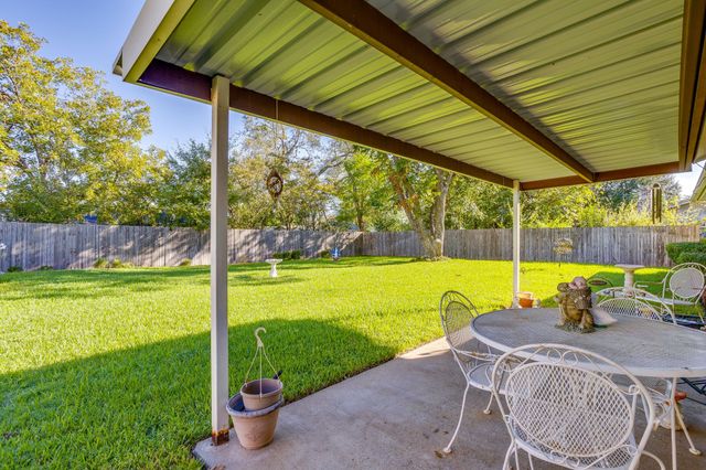 1512 Lamplighter Lane, Edgecliff Village, TX 76134