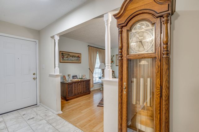 1512 Lamplighter Lane, Edgecliff Village, TX 76134