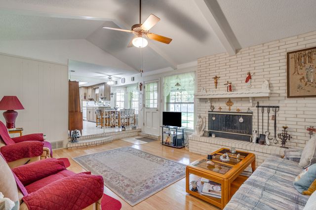 1512 Lamplighter Lane, Edgecliff Village, TX 76134
