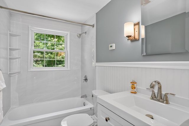 12 Kelley Street, Medway, MA 02053