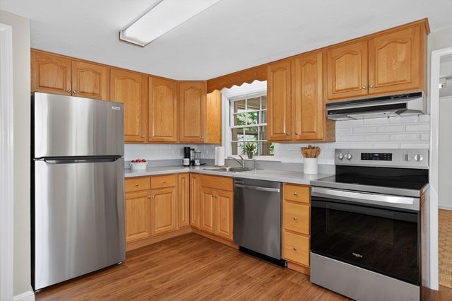 12 Kelley Street, Medway, MA 02053