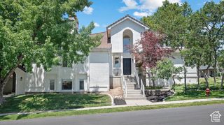 2031 E OAK MANOR DR, Sandy, UT 84092