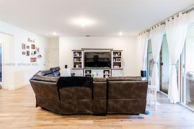 29265 SW 179th Ave, Homestead, FL 33030