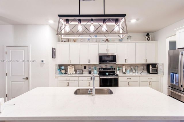 29265 SW 179th Ave, Homestead, FL 33030