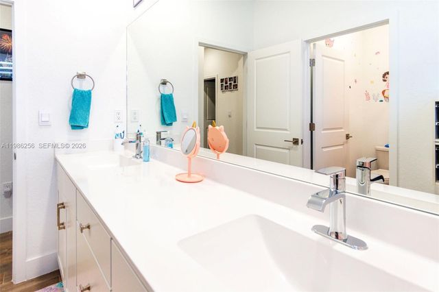 29265 SW 179th Ave, Homestead, FL 33030