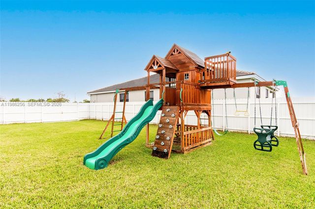 29265 SW 179th Ave, Homestead, FL 33030