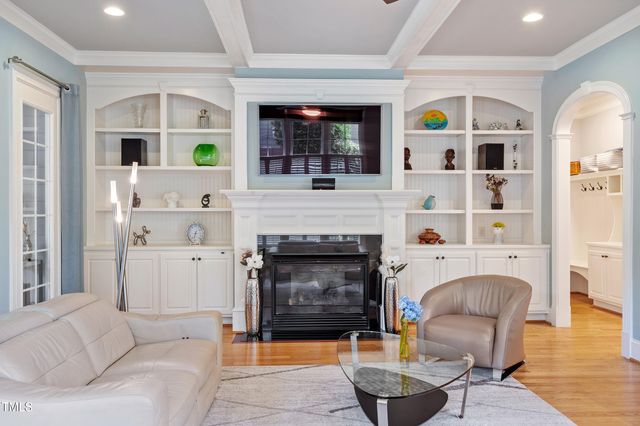 6017 Mentmore Place, Cary, NC 27519