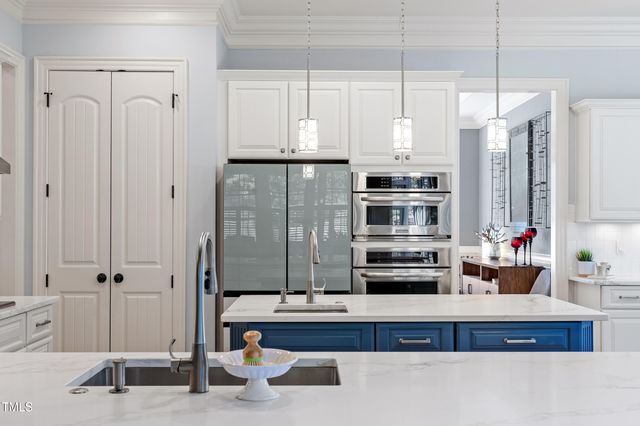 6017 Mentmore Place, Cary, NC 27519