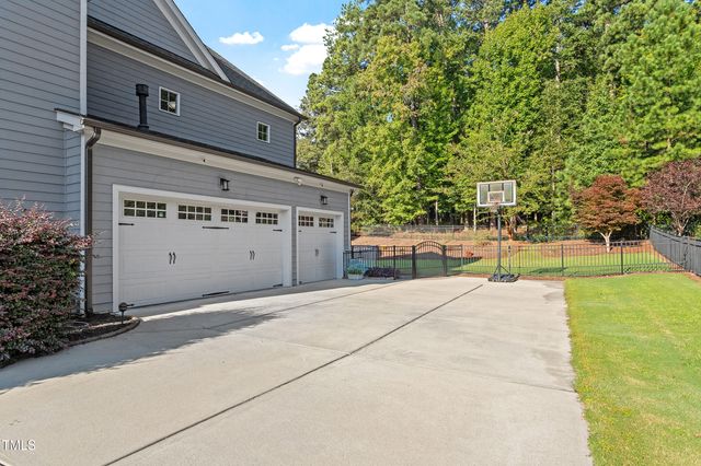 6017 Mentmore Place, Cary, NC 27519