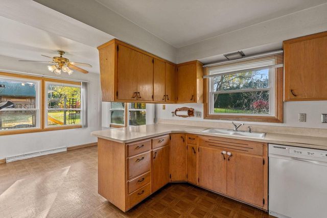 3465 Wilshire ROAD, Brookfield, WI 53045