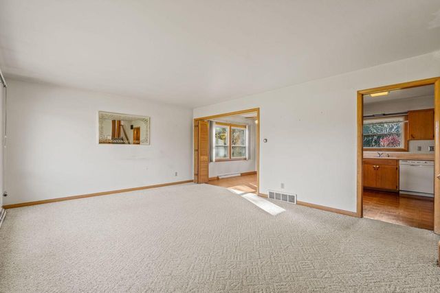 3465 Wilshire ROAD, Brookfield, WI 53045