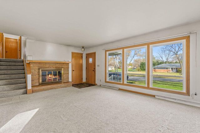 3465 Wilshire ROAD, Brookfield, WI 53045