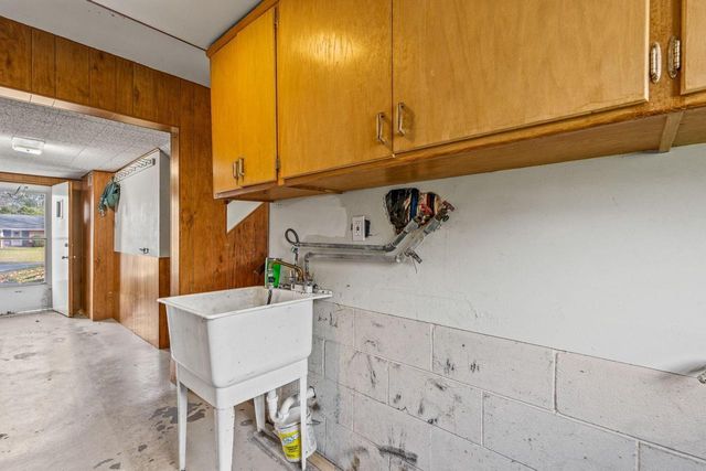 3465 Wilshire ROAD, Brookfield, WI 53045