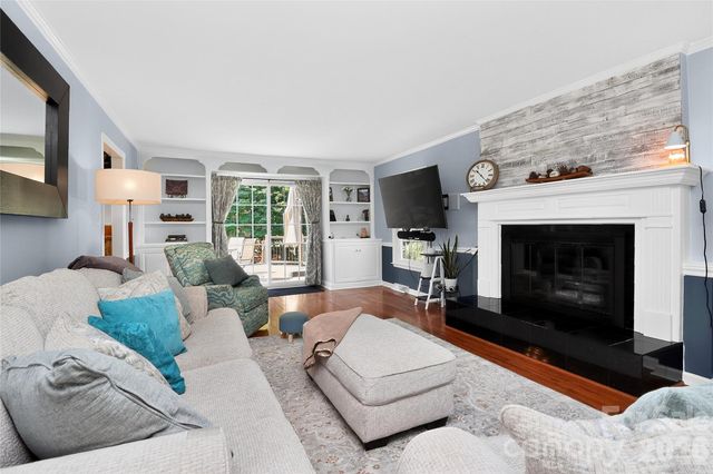 4007 Meadowridge Drive, Charlotte, NC 28226