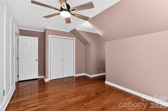 4007 Meadowridge Drive, Charlotte, NC 28226