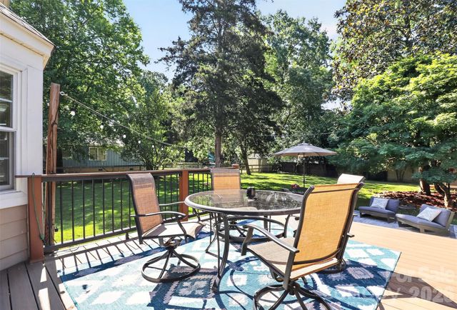 4007 Meadowridge Drive, Charlotte, NC 28226