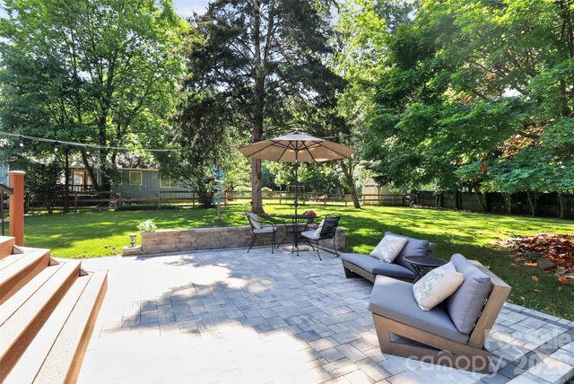 4007 Meadowridge Drive, Charlotte, NC 28226