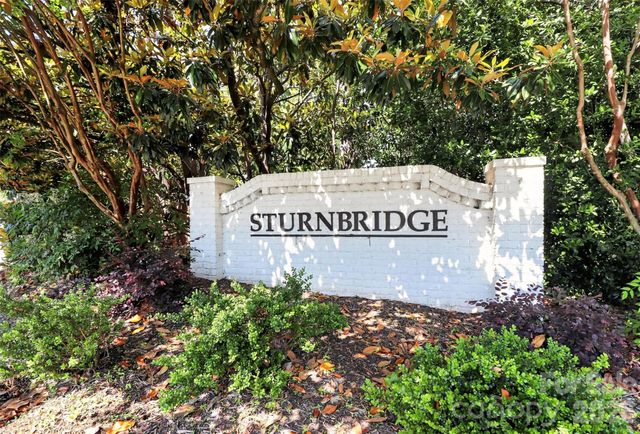 4007 Meadowridge Drive, Charlotte, NC 28226