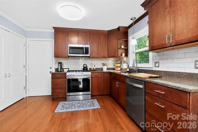 4007 Meadowridge Drive, Charlotte, NC 28226