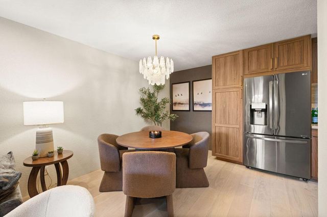 2857 N Los Felices Road 210, Palm Springs, CA 92262