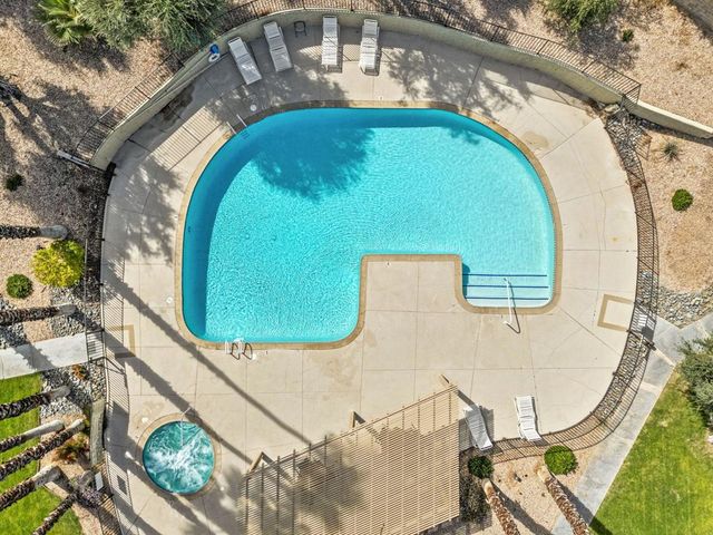 2857 N Los Felices Road 210, Palm Springs, CA 92262