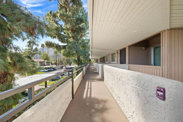 2857 N Los Felices Road 210, Palm Springs, CA 92262