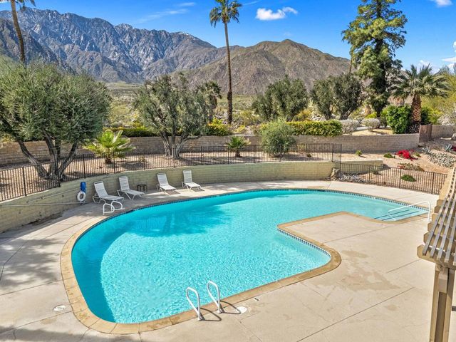 2857 N Los Felices Road 210, Palm Springs, CA 92262