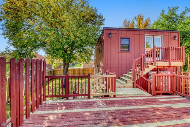 245 12TH Avenue E, West Fargo, ND 58078