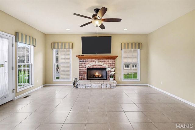 2377 Spring Mill Estates Drive, St Charles, MO 63303