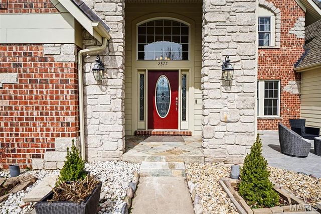 2377 Spring Mill Estates Drive, St Charles, MO 63303