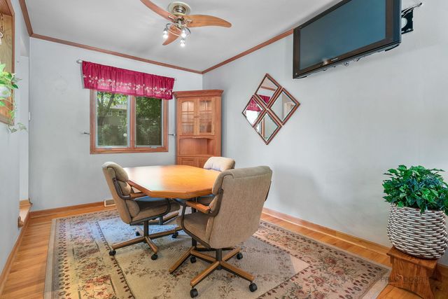 615 E Golf Road, Libertyville, IL 60048